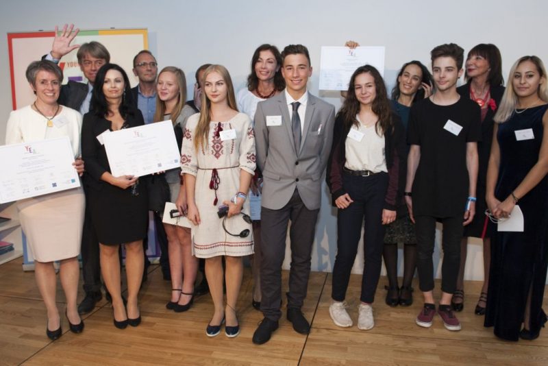 Brussels-Belgium - September 20, 2016 -- Awards ceremony of the Young Europeans Award at the Representation of Hesse to the EU, with pupils of the winning project from Germany, France, Poland and Ukraine  -- Photo © HorstWagner.eu