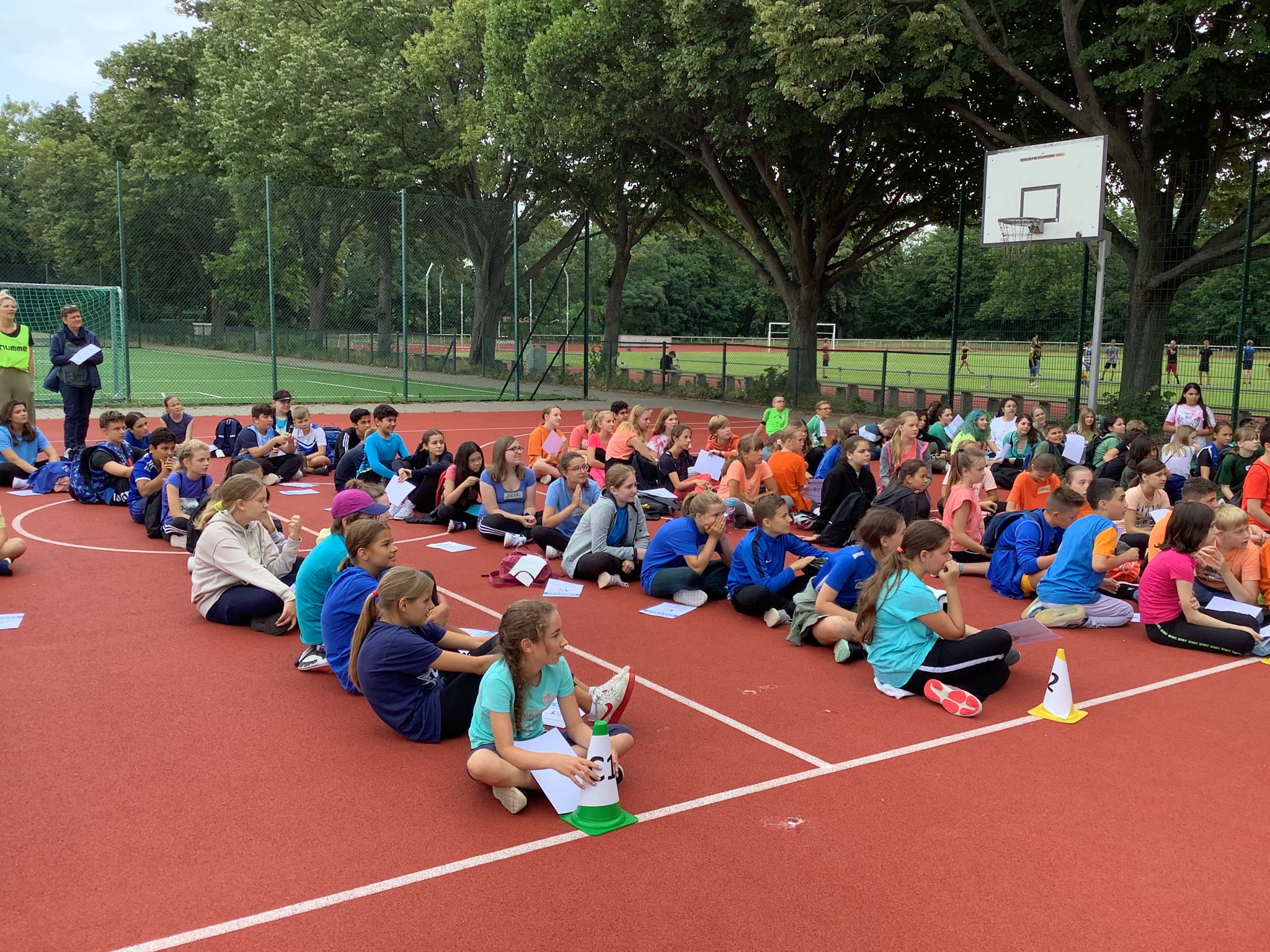 Spaß und Spiel beim Sportfest der 7. Klassen / GabrielevonBülowGymnasium